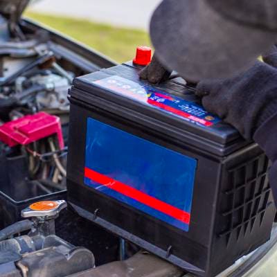 Batterie BMW X1 : quel emplacement et comment changer ?