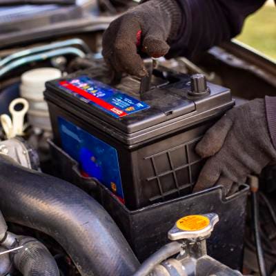 Batterie Peugeot Partner : comment choisir et quel prix ?