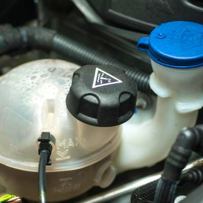 Bouchon du liquide de refroidissement : que faire ?