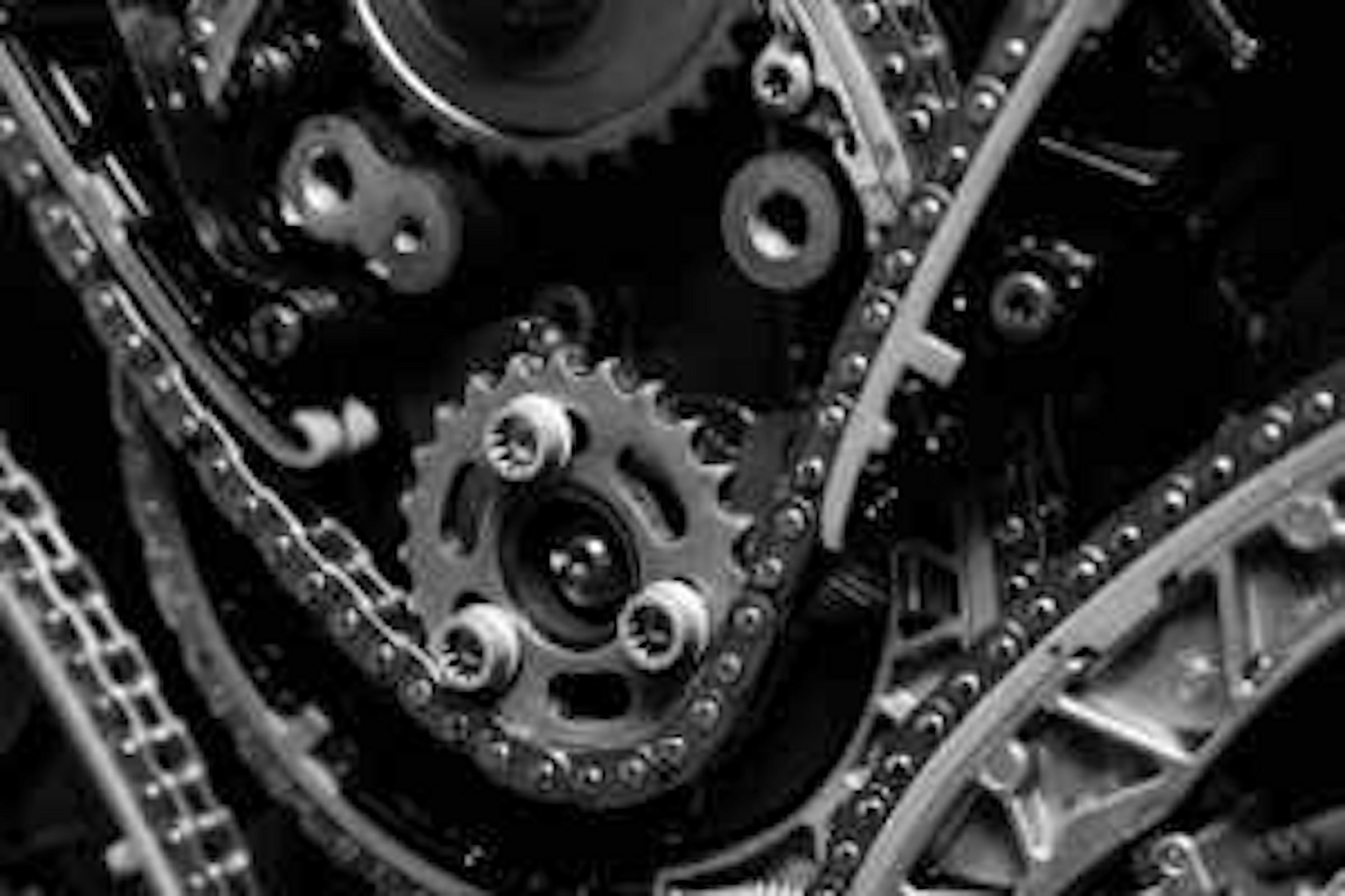 Chaîne ou courroie de distribution : différence entre les deux ?