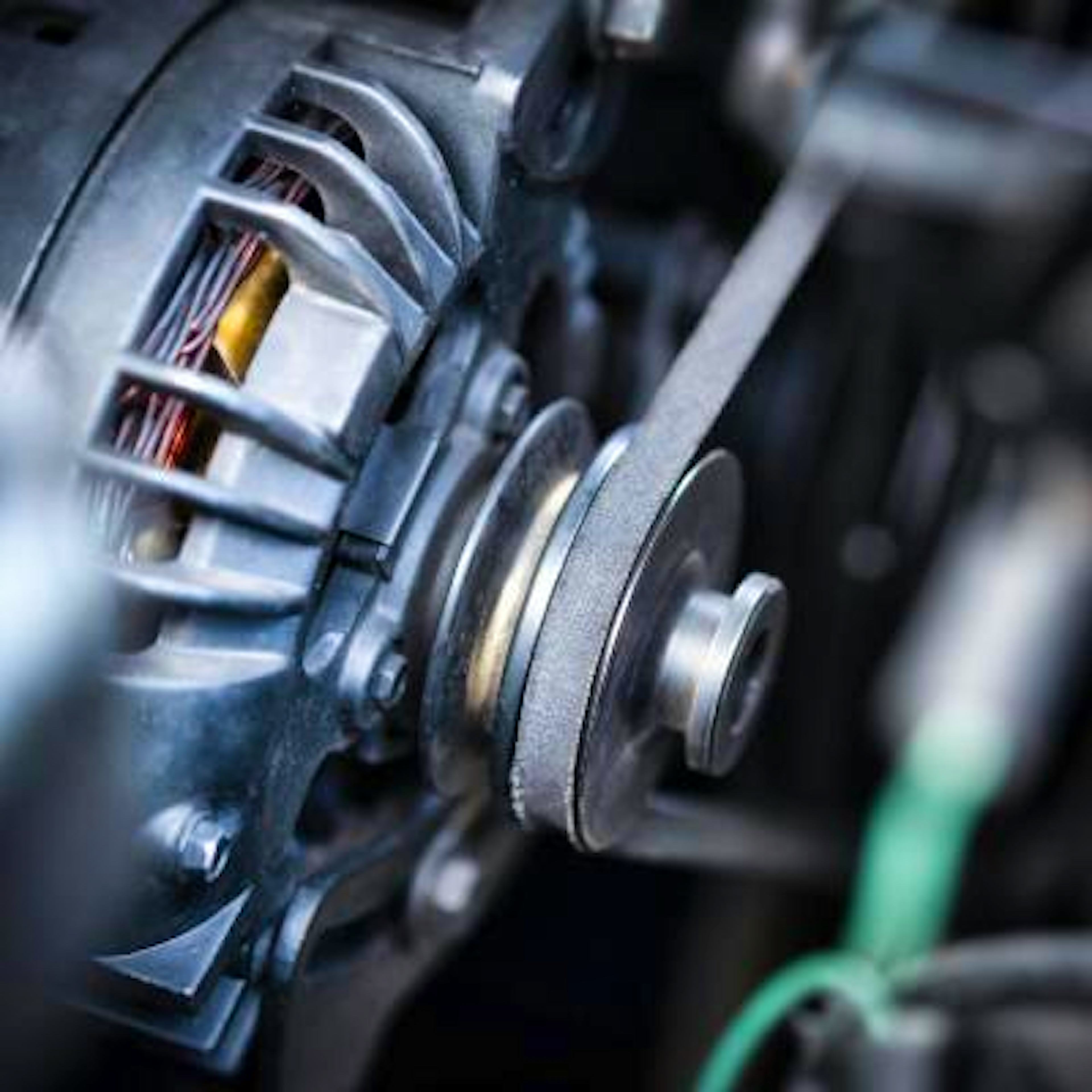 Courroie d'alternateur : quel prix et quand la changer ?