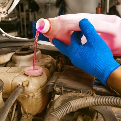 Liquide de refroidissement G13 : peut-on le mélanger ?