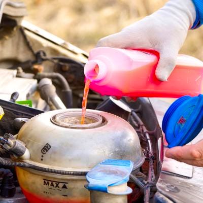 Liquide de refroidissement Peugeot 208 : comment choisir ?