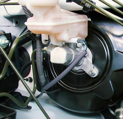 Maître-cylindre de frein : comment savoir s'il est HS ?