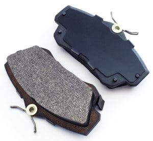 Plaquette de frein Clio 4 : à quel prix et kilométrage la changer ?