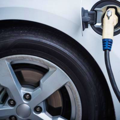 Pneu voiture électrique : quel prix et quelles différences ?