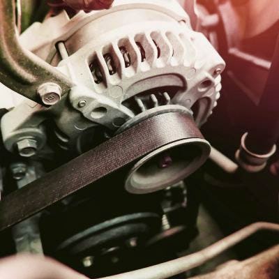 Poulie d'alternateur : quand et comment la changer ?