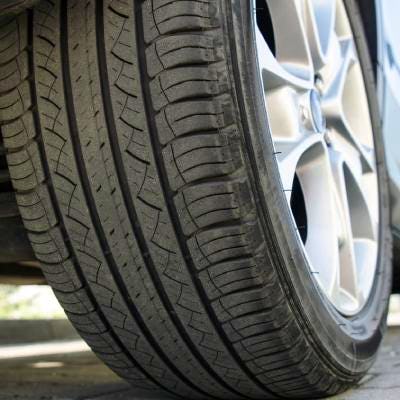 Profondeur de rainure d'un pneu : tout savoir