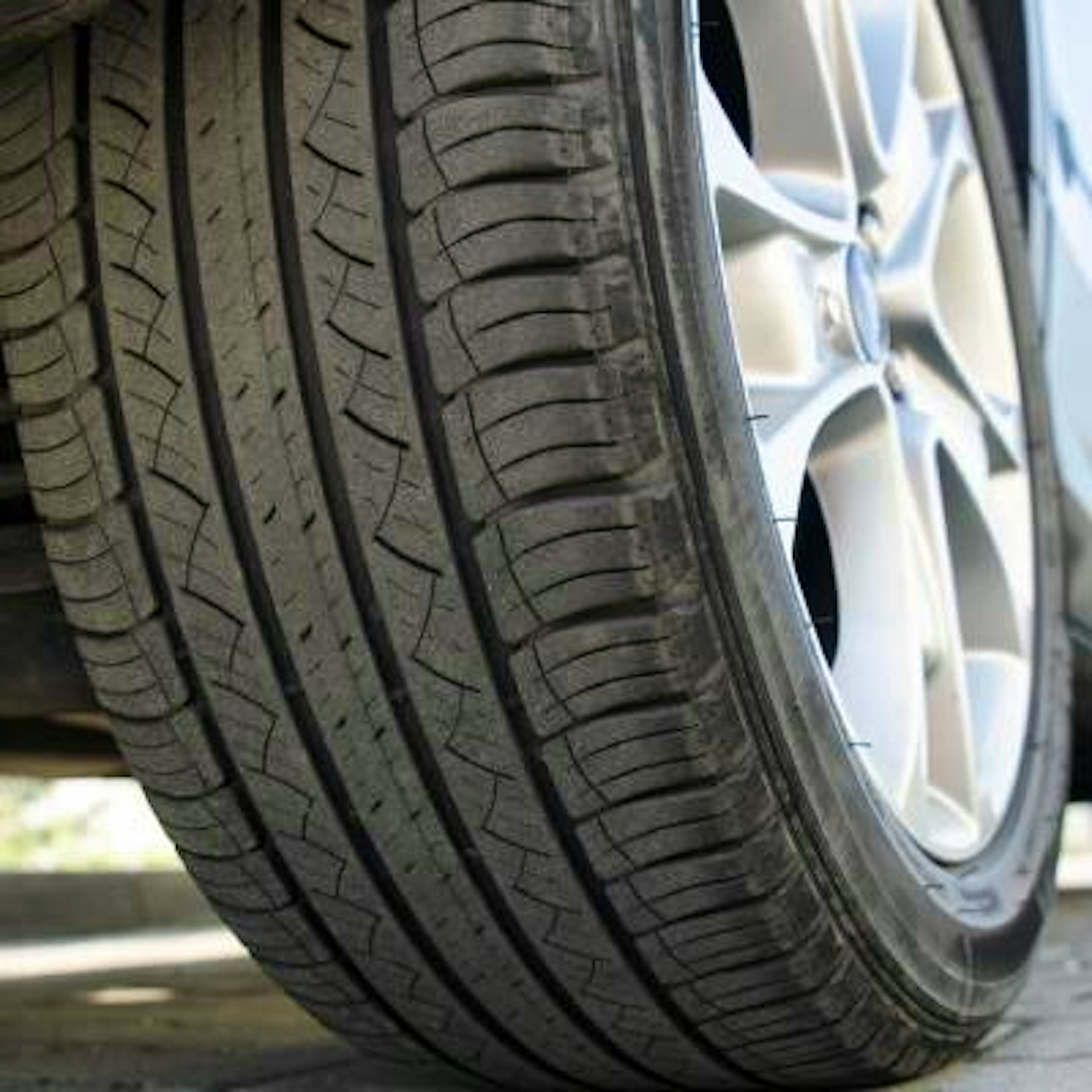 Profondeur de rainure d'un pneu : tout savoir