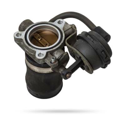 Vanne EGR Clio 2 : quel prix et comment la nettoyer ?