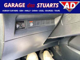 Peugeot 208  1.2i PureTech 12V S&S - 100  Allure - Caméra De Recul + GPS occasion - Photo 36