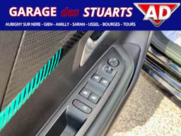 Peugeot 208  1.2i PureTech 12V S&S - 100  Allure - Caméra De Recul + GPS occasion - Photo 37