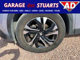 Peugeot 2008  1.2i   - 130 - BV EAT8  Allure Business occasion - Photo 33