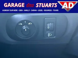 Citroën C4 Cactus  1.5 BLUEHDi - 100 S&S  FEEL BUSINESS + GPS + CARPLAY occasion - Photo 19