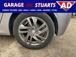 Peugeot 208 1.2i S&S - 75 Active Pack + Car play occasion - Photo 20