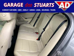 Jaguar XE  D180 - BVA  BERLINE S + ATTELAGE occasion - Photo 11