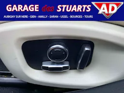 Jaguar XE  D180 - BVA  BERLINE S + ATTELAGE occasion - Photo 16
