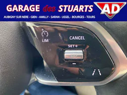 Jaguar XE  D180 - BVA  BERLINE S + ATTELAGE occasion - Photo 28