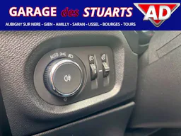 Opel Corsa  1.2i - 75 F  Elegance Business  + GPS + Car Play + Regul. occasion - Photo 16
