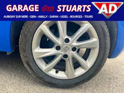 Opel Corsa 1.2i - 75 F Elegance Business + GPS + Car Play + Regul. occasion - Photo 25