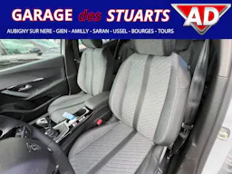 Peugeot 2008  1.2i Turbo - 100  II  Allure  -35% occasion - Photo 5