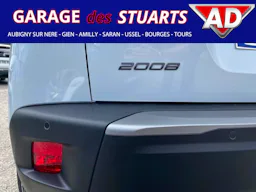 Peugeot 2008 1.2i Turbo - 100 II Allure -35% occasion - Photo 32