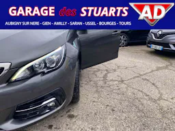 Peugeot 308  1.5 BlueHDi S&S - 130 - BV EAT8  Style + Attelage occasion - Photo 38