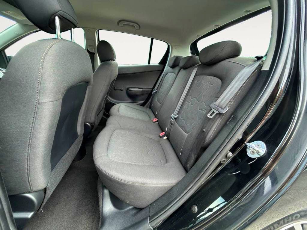 Hyundai i20  1.4 CRDi - 75 BERLINE Pack Inventive PHASE 1 occasion - Photo 13