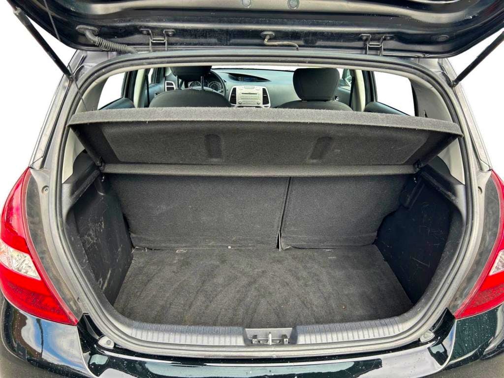 Hyundai i20  1.4 CRDi - 75 BERLINE Pack Inventive PHASE 1 occasion - Photo 14