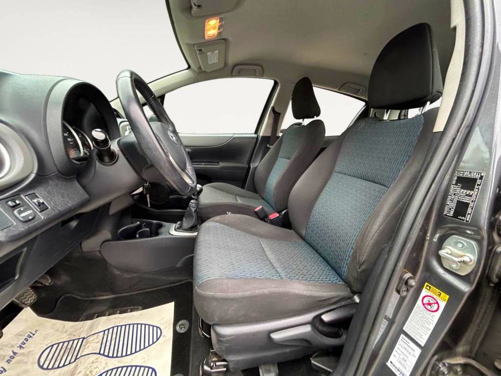 Toyota Yaris  1.3 - 100 VVT-i  III Dynamic PHASE 1 occasion - Photo 9