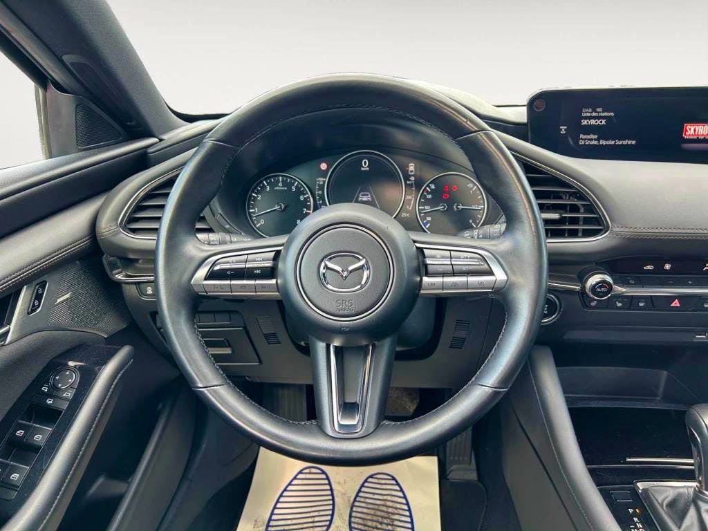 Mazda 3  Mazda3 2.0 e-Skyactiv-X M-Hybrid - 186 - BVA Sportline occasion - Photo 12