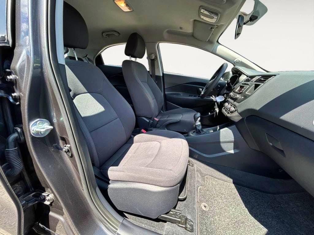 Kia Rio  1.4 CRDi - 90 - Stop&Go  III Business PHASE 1 occasion - Photo 15