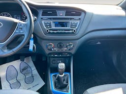 Hyundai i20  1.2i - 84 II UEFA Euro 2016 PHASE 1 occasion - Photo 11