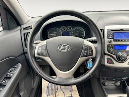 Hyundai i30  1.4i Pack Inventive PHASE 2 occasion - Photo 12