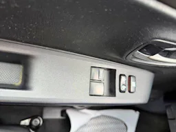 Toyota Yaris  1.4 - 90 D-4D FAP III Dynamic PHASE 1 occasion - Photo 17