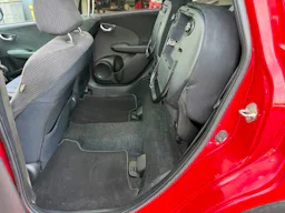 Honda Jazz  1.3 i-VTEC + Electrique - 14 - BV CVT  II Luxury PHASE 2 occasion - Photo 25