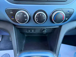 Hyundai i10  1.2 16V II Pack Evidence PHASE 1 occasion - Photo 22
