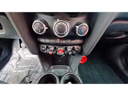 Mini One Hatch 3 Portes 102 ch occasion - Photo 18