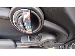 Mini One  Hatch 3 Portes 102 ch occasion - Photo 24