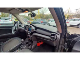 Mini One Hatch 3 Portes 102 ch occasion - Photo 9