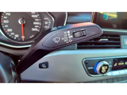 Audi A4 35 TFSI 150 S tronic 7 Design occasion - Photo 25