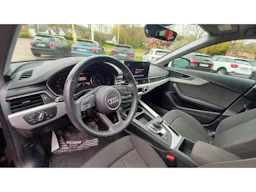 Audi A4 35 TFSI 150 S tronic 7 Design occasion - Photo 9