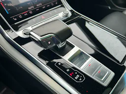 Audi Q8 60 TFSI E 462 Tiptronic 8 Quattro Compétition occasion - Photo 29