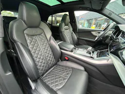 Audi Q8  60 TFSI E 462 Tiptronic 8 Quattro Compétition occasion - Photo 9