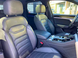 Volkswagen Touareg  3.0 TSI eHybrid 462 ch Tiptronic 8 4Motion R occasion - Photo 11