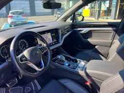 Volkswagen Touareg  3.0 TSI eHybrid 462 ch Tiptronic 8 4Motion R occasion - Photo 7
