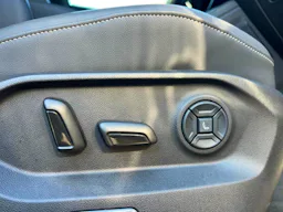 Volkswagen Touareg 3.0 TSI eHybrid 462 ch Tiptronic 8 4Motion R occasion - Photo 8