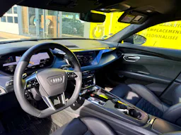 Audi e-tron  GT 476 ch quattro Extended occasion - Photo 8