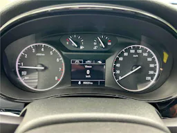 Opel Mokka X 1.4I TURBO - 140 - 4X2 INNOVATION 120 ANS occasion - Photo 9