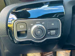 Mercedes Benz Classe A A 200 d - BV 8G-DCT BERLINE 5P - BM 177 Progressive Line PHASE 2 occasion - Photo 17